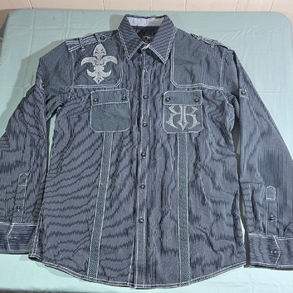 Roar Men's Medium Embroidered Button Down Long Sleeve Shirt